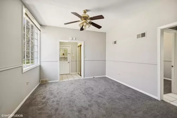 North Riverside, IL 60546,8223 30th ST