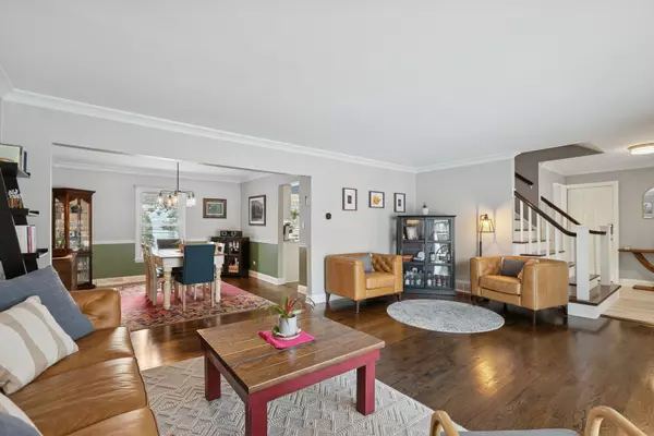 Libertyville, IL 60048,Address not disclosed