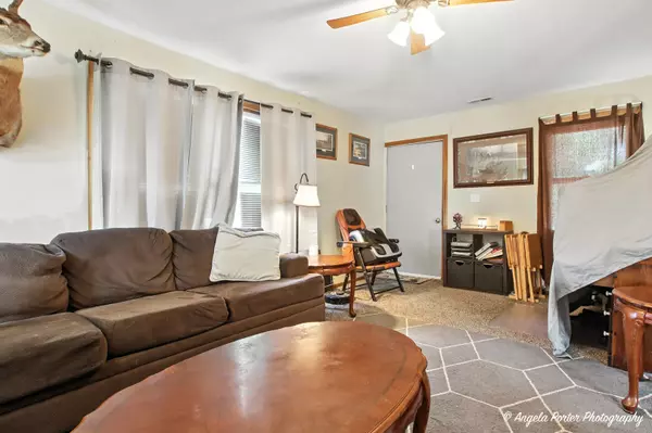 Antioch, IL 60002,42517 N Poplar ST