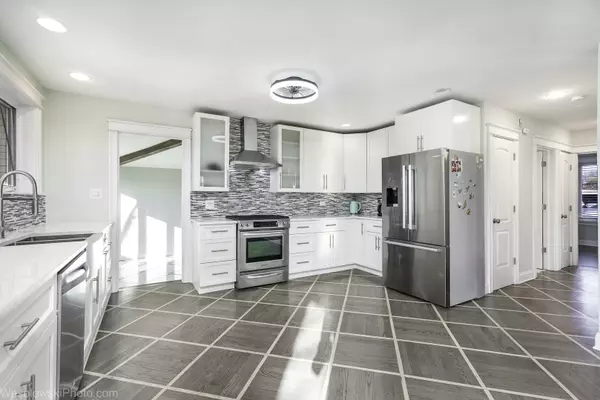 Franklin Park, IL 60131,2729 Park ST