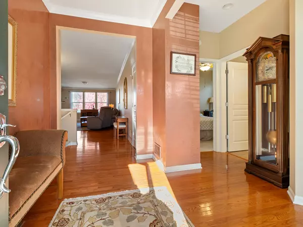 Mundelein, IL 60060,3001 Ravinia CIR