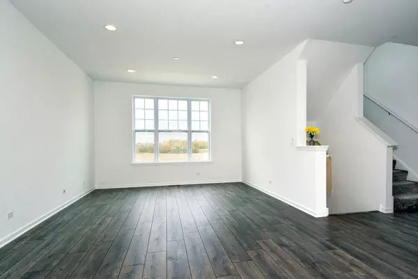 Roselle, IL 60172,202 Timberleaf CIR