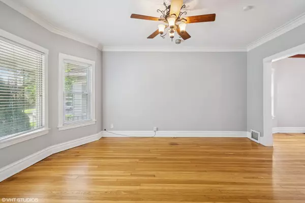 Oak Park, IL 60304,721 Clarence AVE