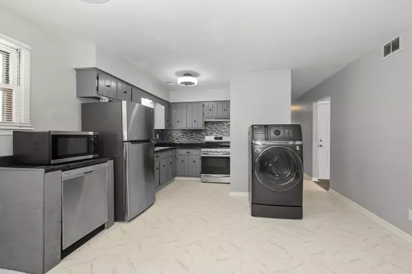 Frankfort, IL 60423,8342 W Lincoln HWY #8342