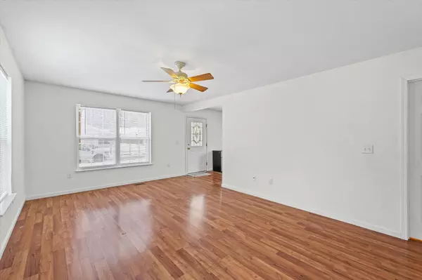 Urbana, IL 61802,114 N Cottage Grove AVE