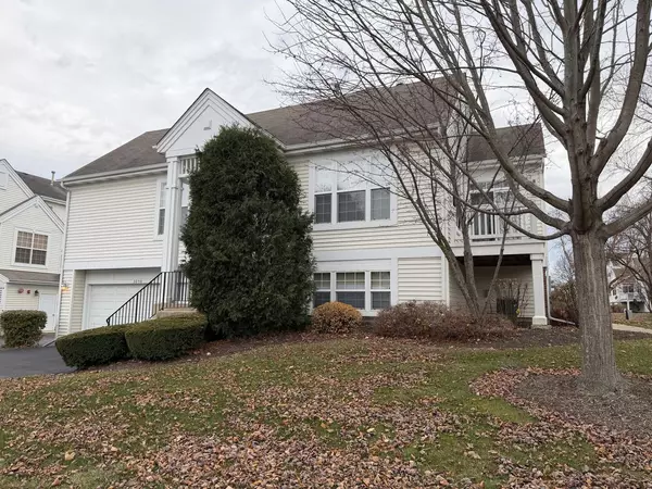 3050 Nicklaus LN, Wadsworth, IL 60083