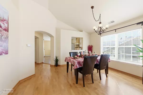 Warrenville, IL 60555,31502 Kline CIR