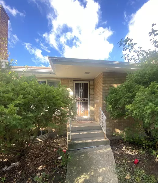 9716 S Prairie AVE, Chicago, IL 60628