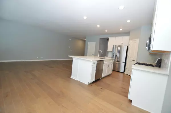 Mchenry, IL 60050,1029 Draper RD