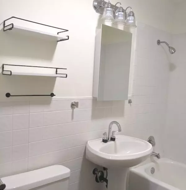 Wauconda, IL 60084,423 Grand BLVD E #423