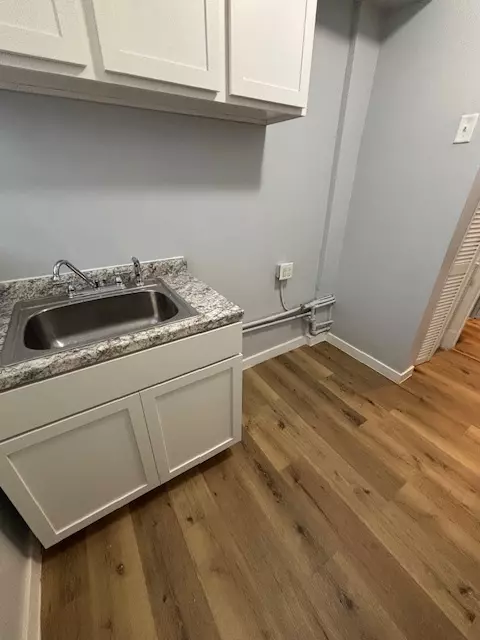 Chicago, IL 60621,7320 S Vincennes AVE #2