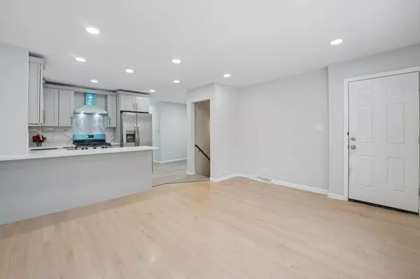 Cicero, IL 60804,4914 W 32nd PL