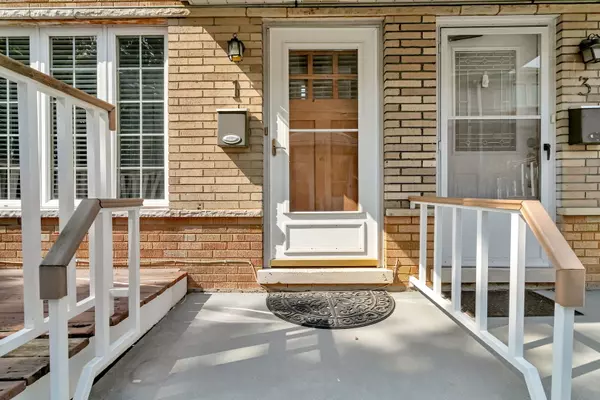 La Grange, IL 60525,Address not disclosed