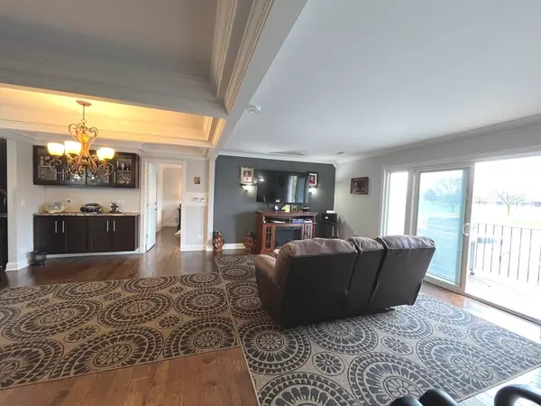 Oak Lawn, IL 60453,6632 W 95th ST #2C