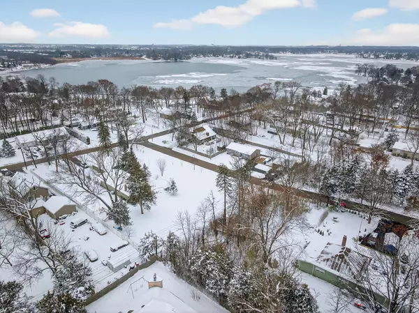 Round Lake Beach, IL 60073,35563 N Hillside AVE