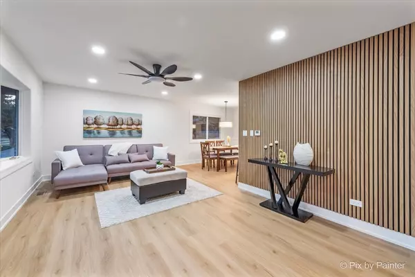 Arlington Heights, IL 60004,1942 Trail Ridge ST