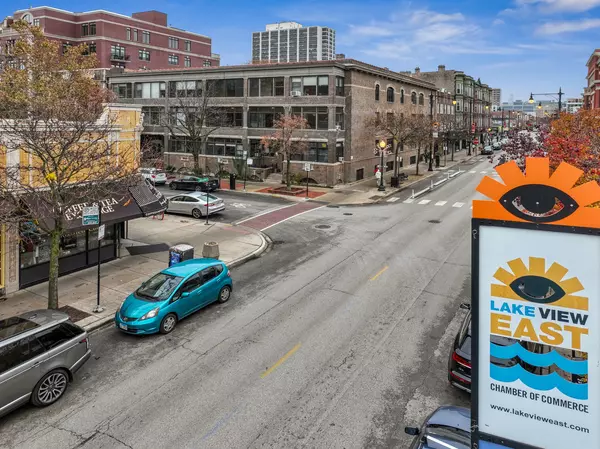 Chicago, IL 60657,559 W Aldine AVE #2