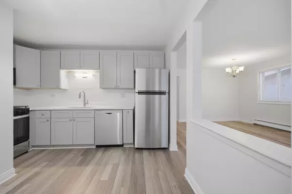 Woodridge, IL 60517,2556 Waterbury DR #1905