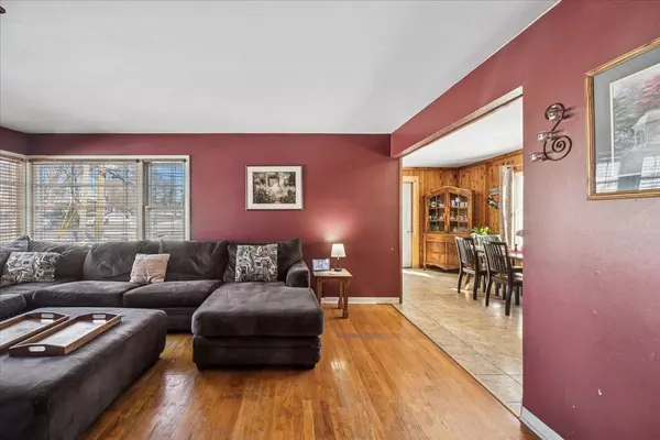 Tinley Park, IL 60477,6723 Tinley Park DR