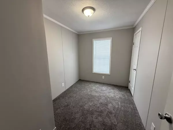 Crete, IL 60417,1712 S Dixie HWY #253