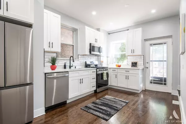 Chicago, IL 60615,4937 S Prairie AVE