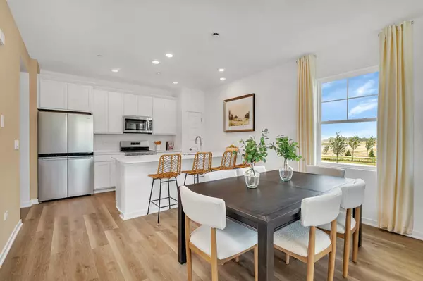 Oswego, IL 60543,2136 Bodega RD