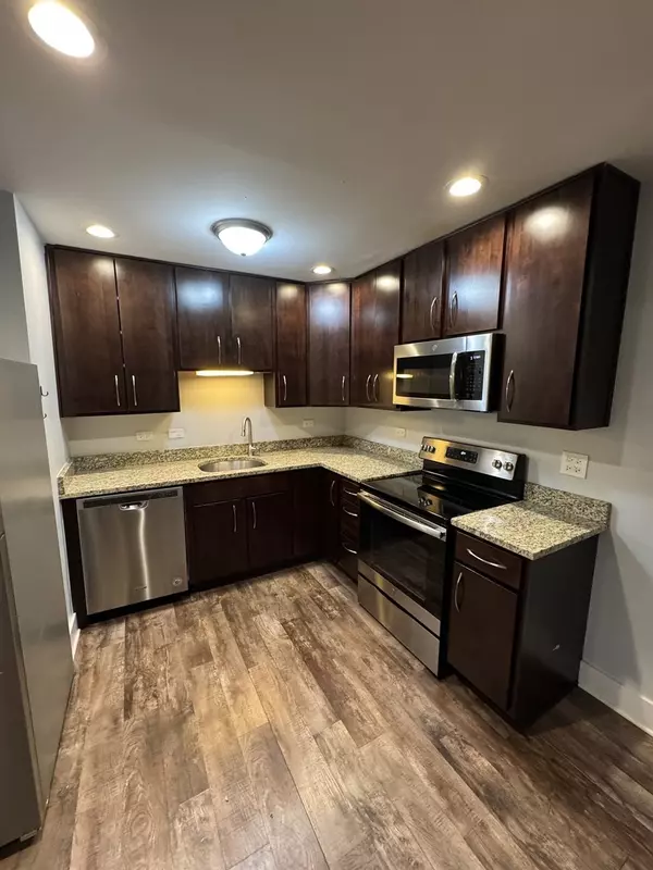 La Grange Park, IL 60526,1443 Homestead ST #2NW