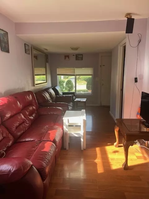 North Chicago, IL 60064,1917 Honore AVE