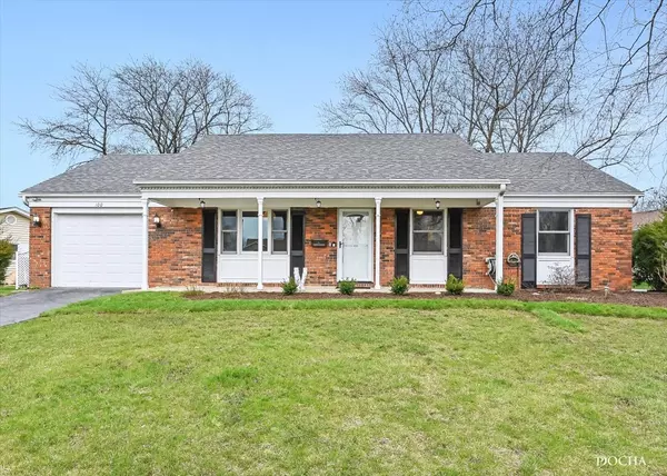 100 Dartford LN, Schaumburg, IL 60194