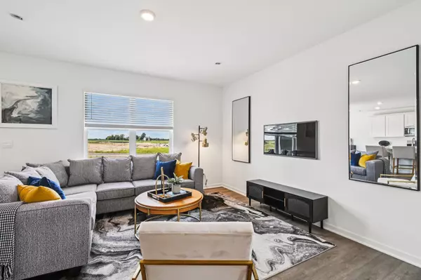 Oswego, IL 60543,2482 Semillon ST