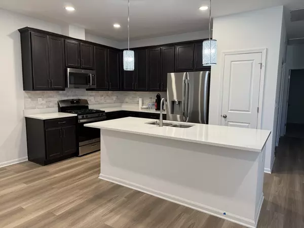 South Elgin, IL 60177,287 Kingsport DR