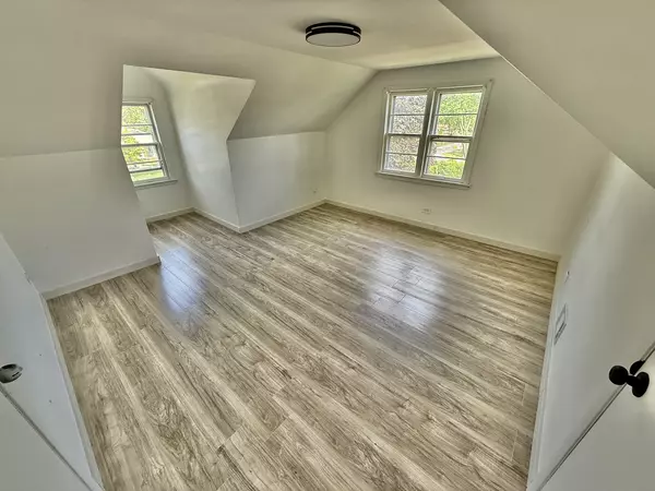 Willow Springs, IL 60480,106 Kazwell ST