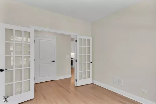 Tinley Park, IL 60487,8028 BRADLEY DR