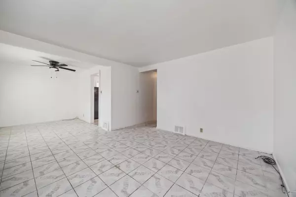 Chicago, IL 60643,12216 S Carpenter ST