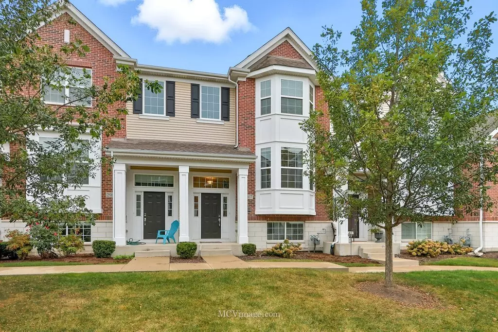 Naperville, IL 60564,2967 Madison DR