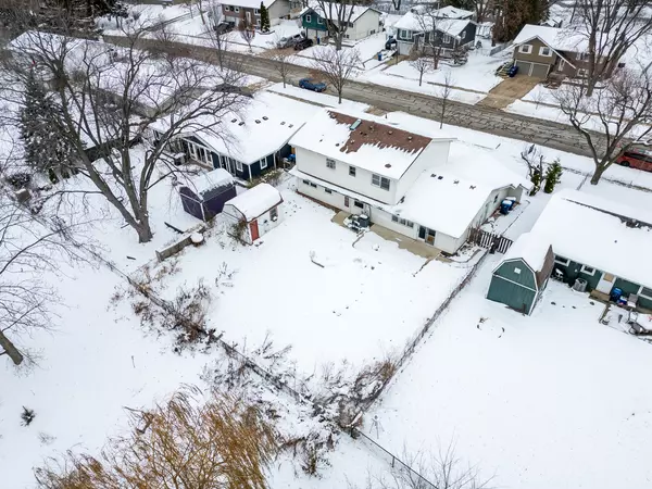 Schaumburg, IL 60193,1629 Syracuse LN