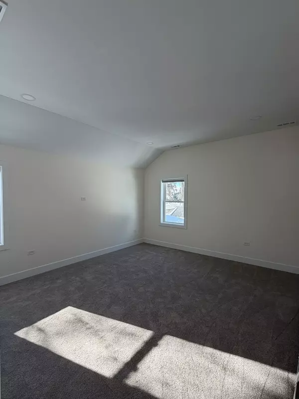 New Lenox, IL 60451,915 S Spencer RD #2