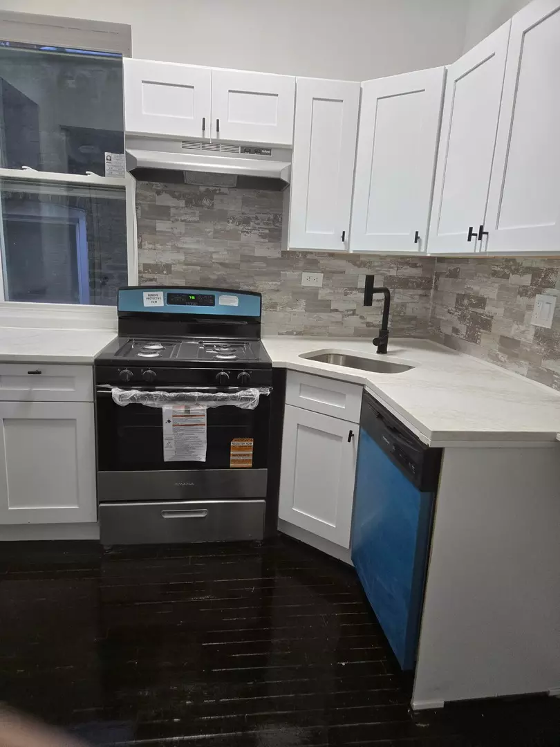 Chicago, IL 60636,6229 S Bishop ST #2