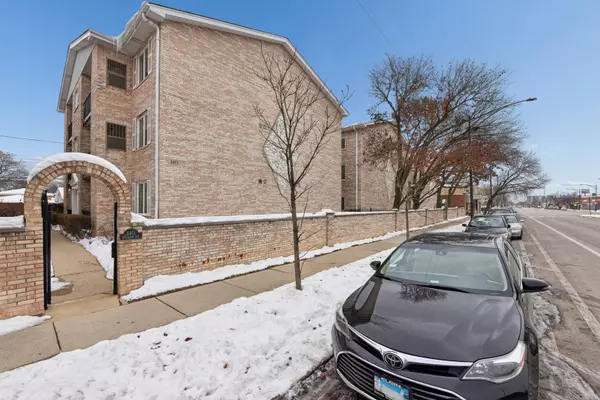 5413 N Milwaukee AVE #3B, Chicago, IL 60630