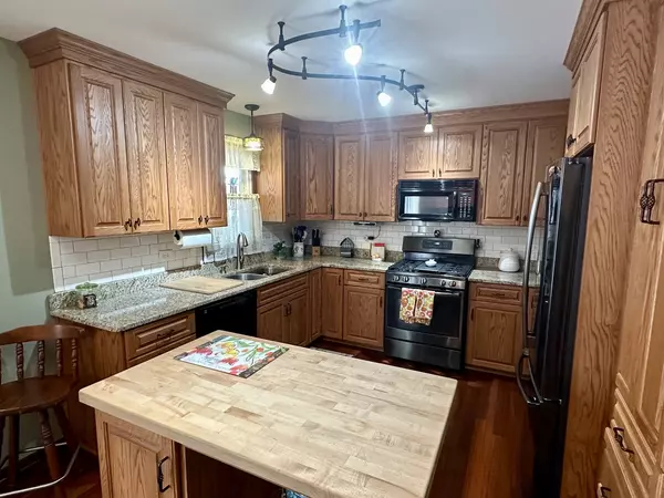 Oak Forest, IL 60452,15813 Jon RD