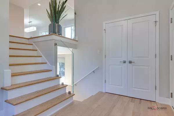 Deerfield, IL 60015,109 Mulberry RD