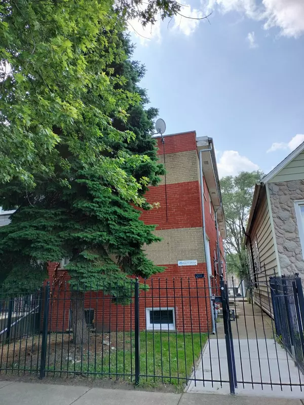 7910 S Muskegon AVE #1, Chicago, IL 60617