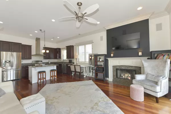 Chicago, IL 60613,3806 N Ashland AVE #3N