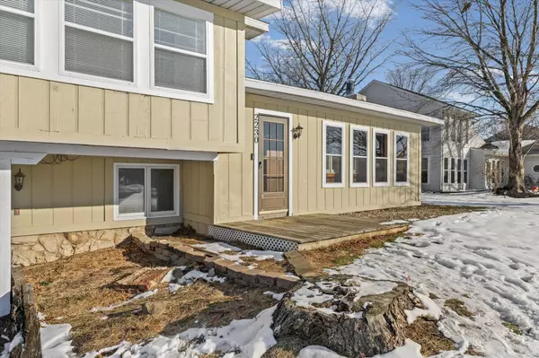 St. Joseph, IL 61873,2230 Jeffery DR