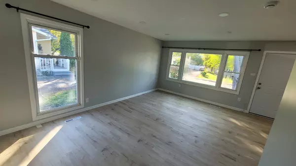 Carpentersville, IL 60110,149 Austin AVE