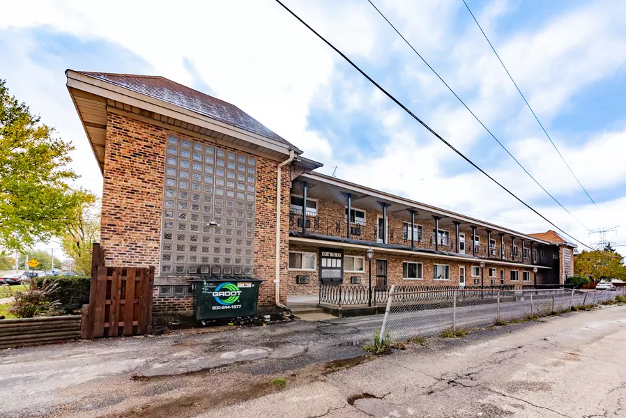 9450 Washington RD #2B, Niles, IL 60714