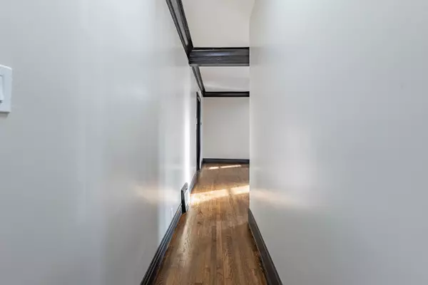 Chicago Heights, IL 60411,1227 Emerald AVE