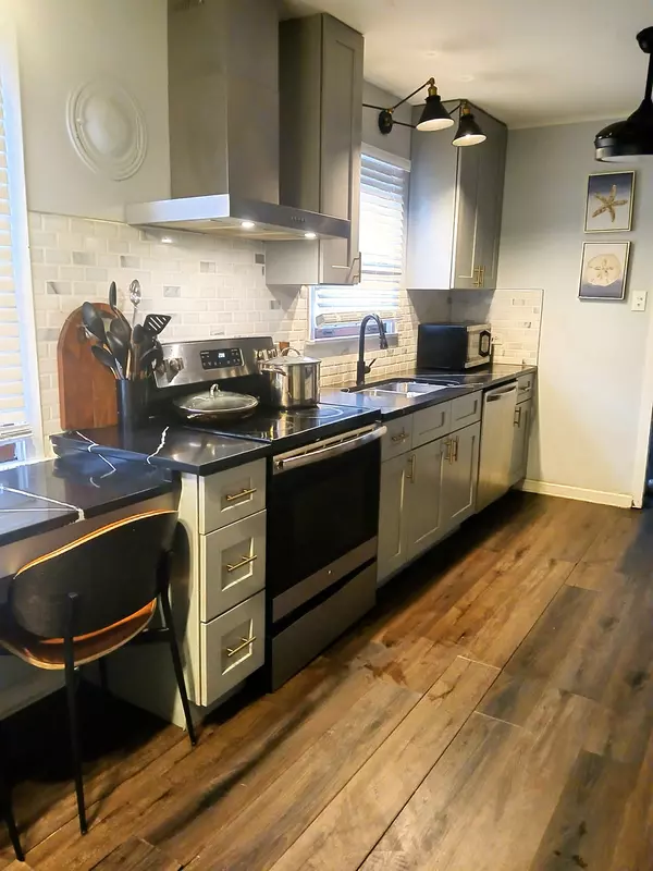 Homewood, IL 60430,18404 Perth AVE