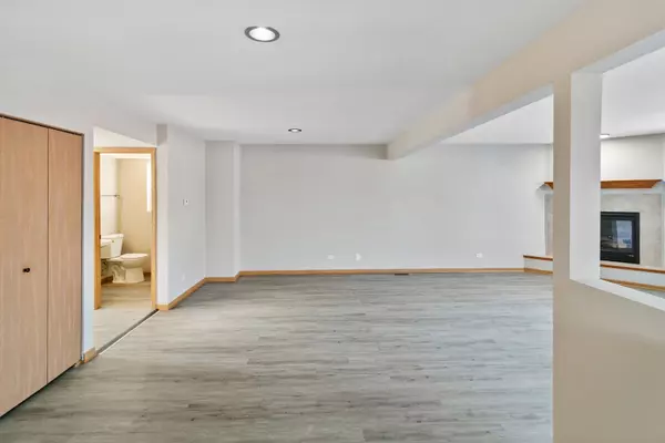 Blue Island, IL 60406,2814 140th PL