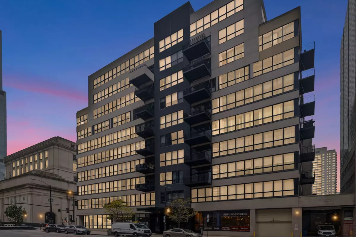 Chicago, IL 60606,130 S Canal ST #212